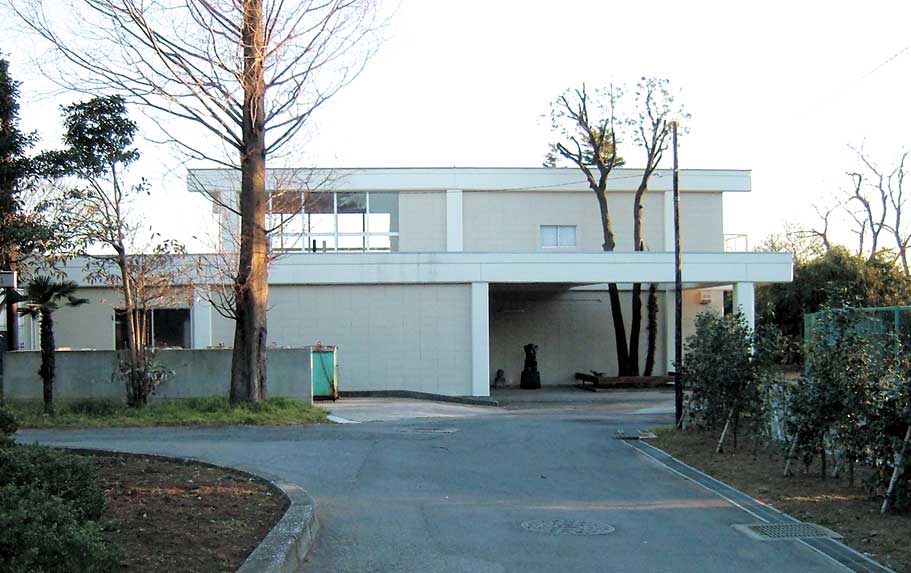 かつての記念館(現在は美術館) かつての記念館(現在は美術館)