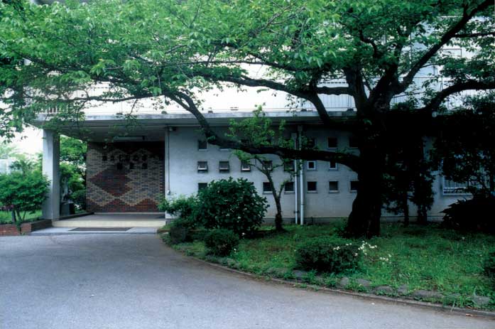 図書館玄関 図書館玄関